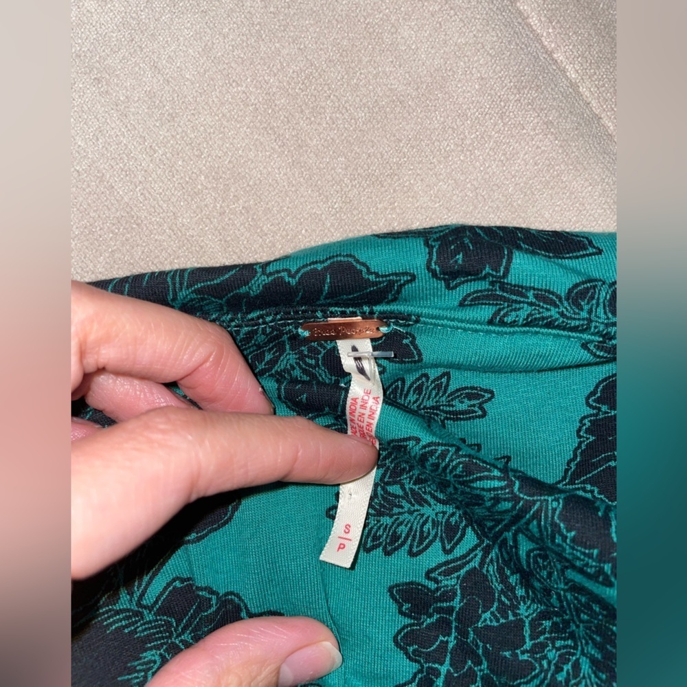 NWOT Free People Printed 2 Tone Tank - Picture 5 of 6